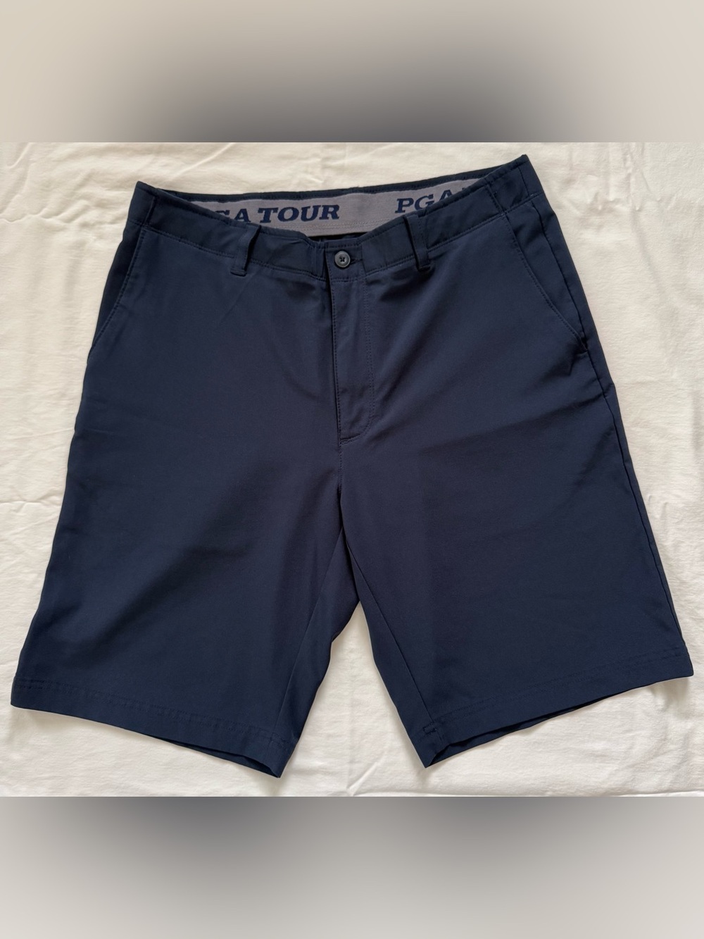 PGA TOUR Navy Golf Shorts Men’s Size 34 Performance Stretch